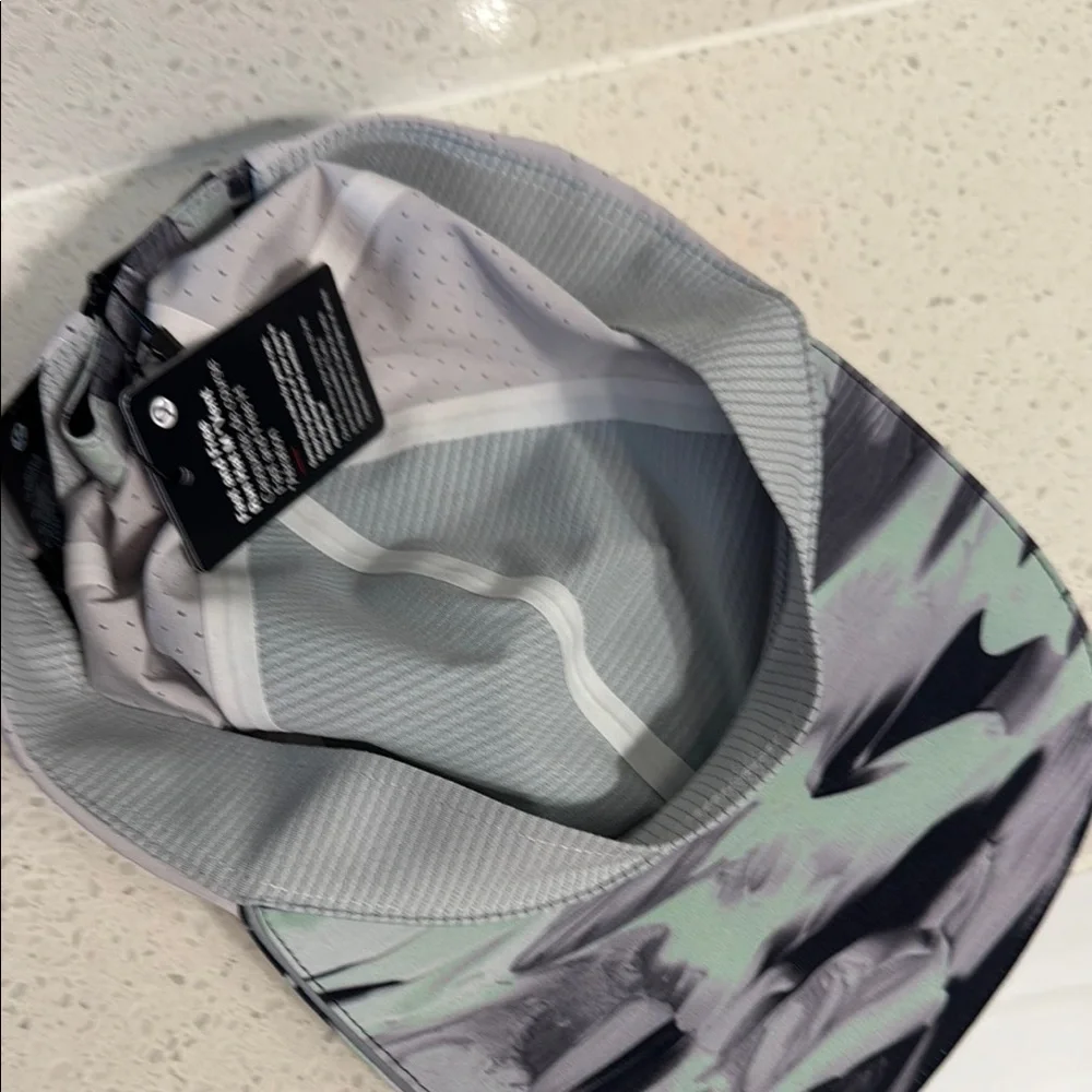 lululemon athletica Gray and Mint Patterned Hat